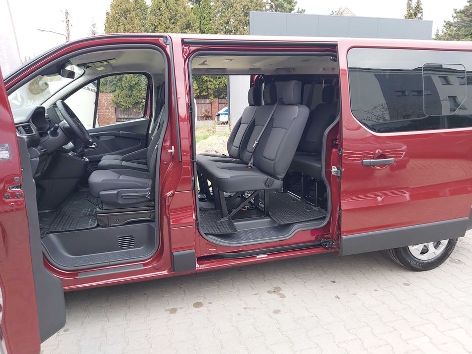 Przewóz osób busami 6-8 os! Transport na LOTNISKA! Polska Europa!