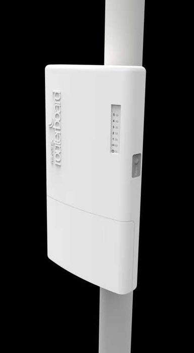 FiberBox (CRS105-5S-FB)