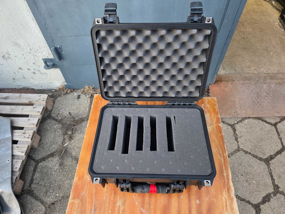 PELI 1450 (37x26x15) pianka używana / black Pelican walizka, FAKTURA