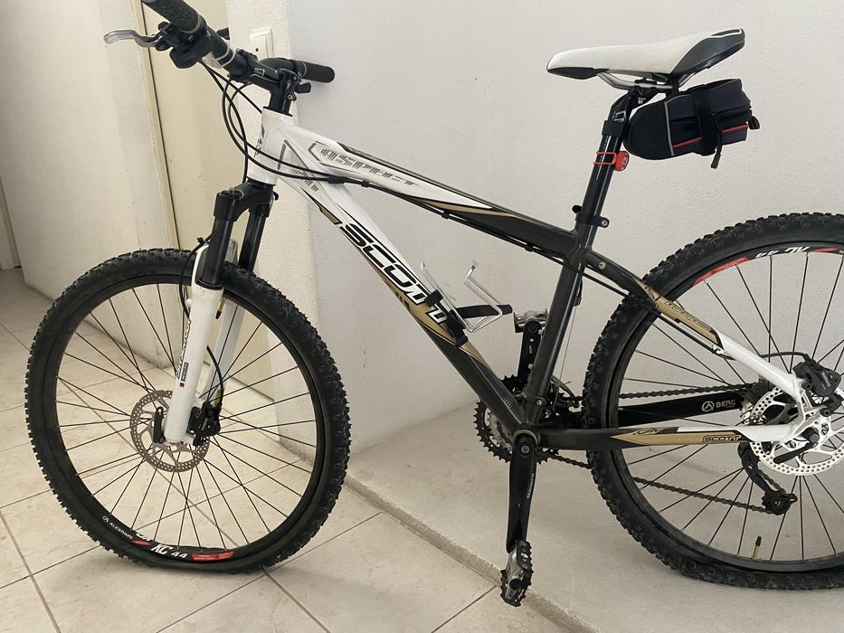 Bicicleta de montanha tamanho S roda 26