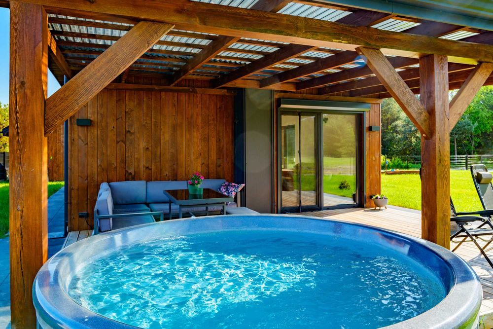 Domki Echo lasu, Zwierzyniec,  Roztocze, balia z jacuzzi, sauna