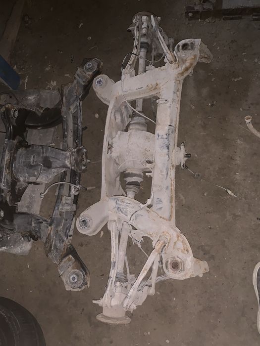 Балка зад ричаги піввісь mercedes w203 шрот