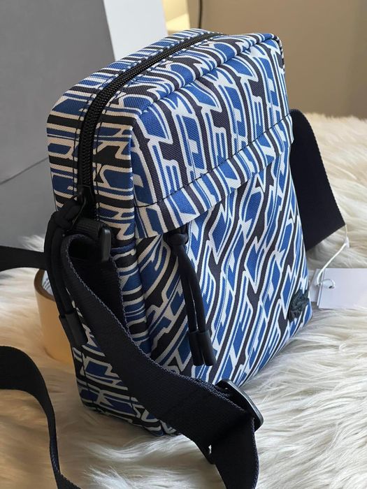 Сумка мессенджер Lacoste NH4221NZ