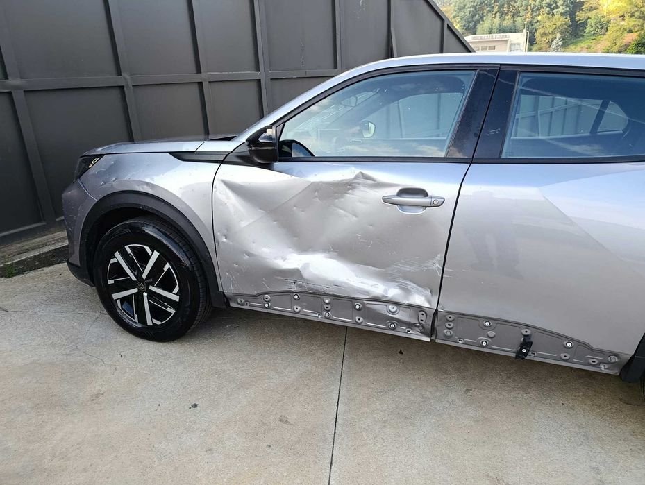 Peugeot 2008 1.5HDI Active EAT8