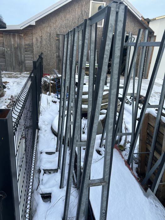 Stojaki na szyby i nie tylko