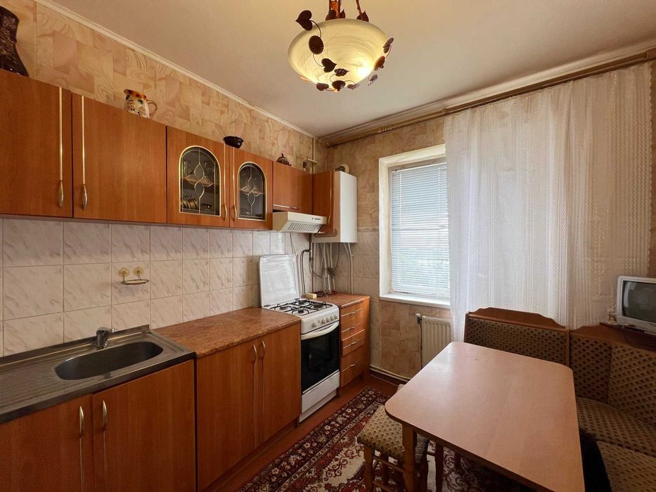 2к квартира на вул. Леонтовича неподалік ЕКСПРЕСУ