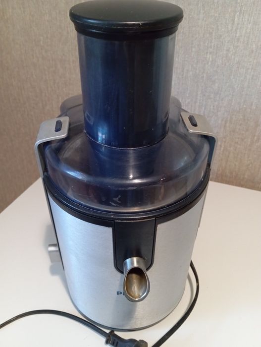 Продам соковыжималку Philips