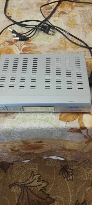 Супутниковий тюнер ортон 4060 старий беушний MP4 не підтримує