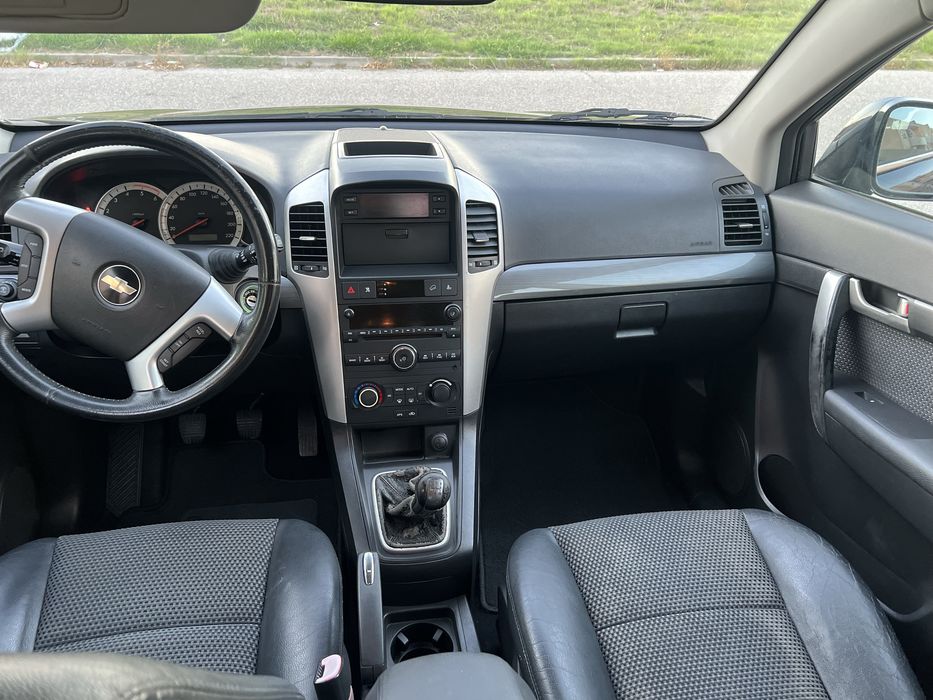 Chevrolet Captiva ( 7 lugares ) 2.0 VCDi Seven Ano 2007 a diesel