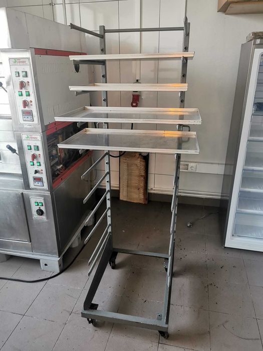 Carrinho c/Tabuleiros Padaria