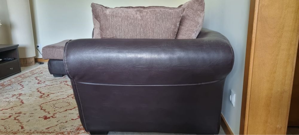 Sofa cama 3 lugares com Chaise Longue