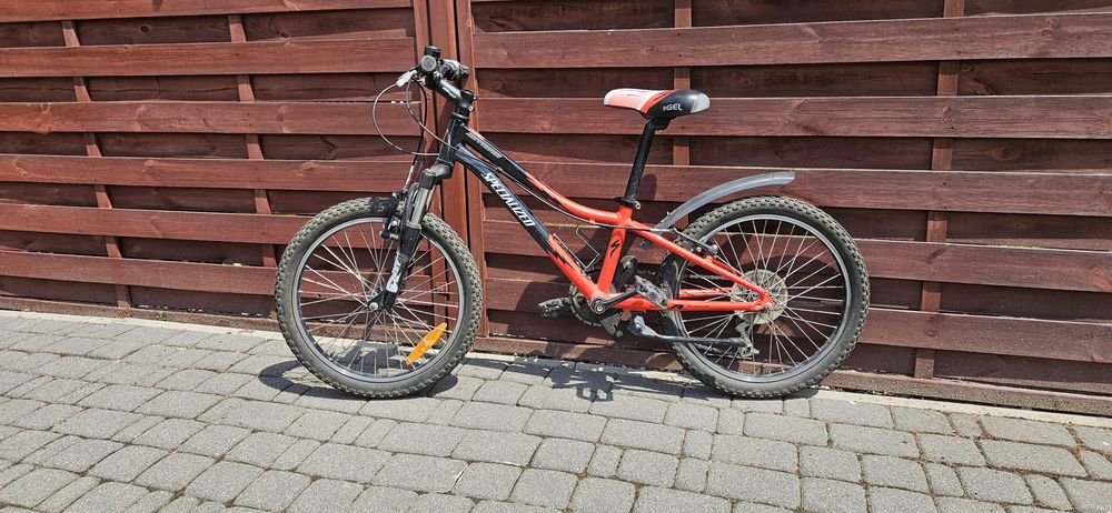 Rower dziecięcy Specialized Hotrock 20 cali | Aluminiowy |