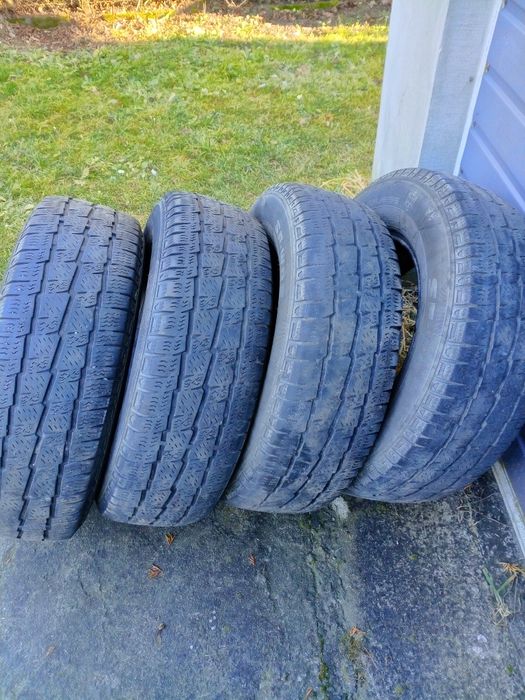 Opony 225/70 R 15 C