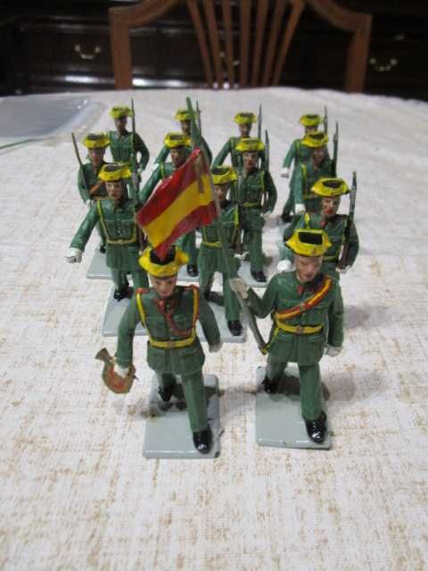 Soldados antigos plástico espanhóis Espanha Guardia Civil Remsa ?
