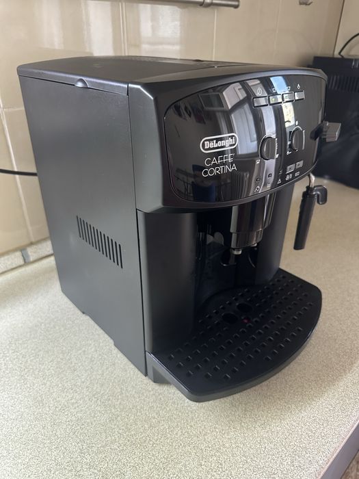 Кофемашина Delonghi CAFFE CORTINA