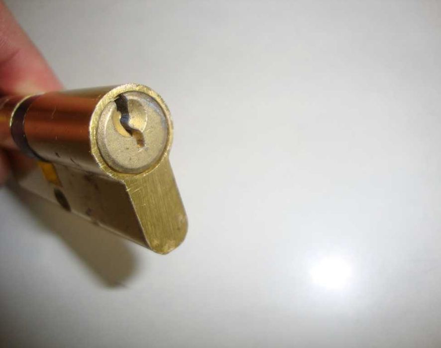 Серцевина замка с ключами