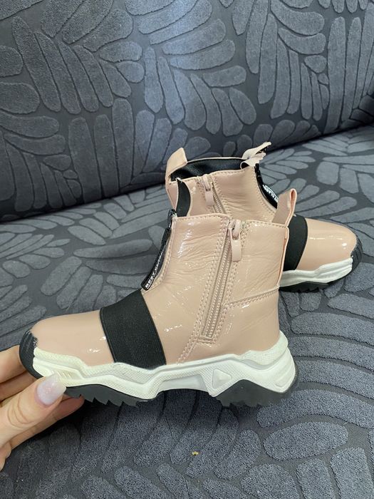 Демісезонні черевики нові