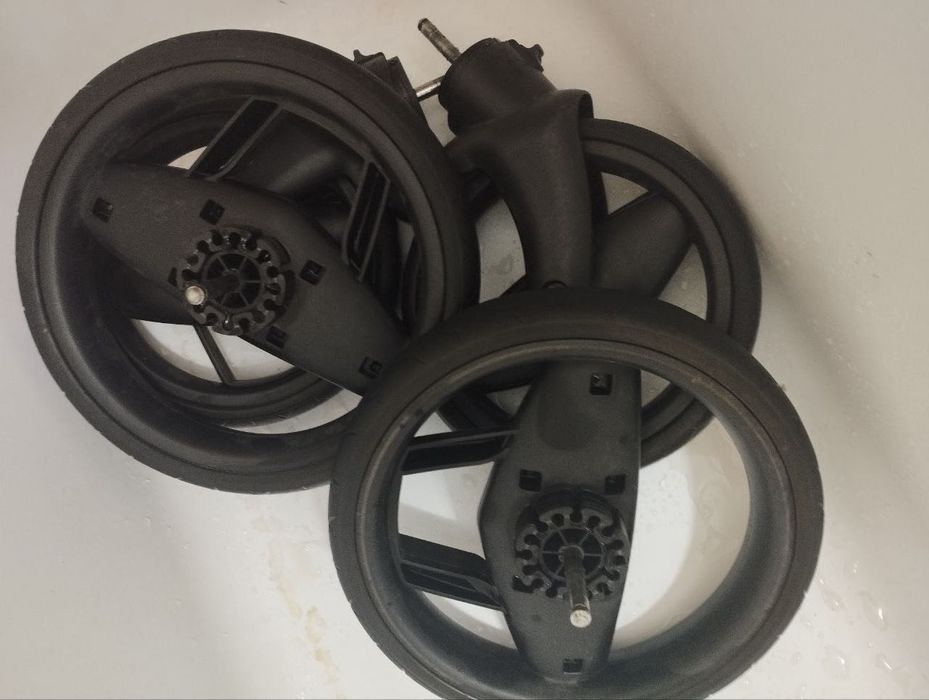 Коляска Invictus (на запчастини)