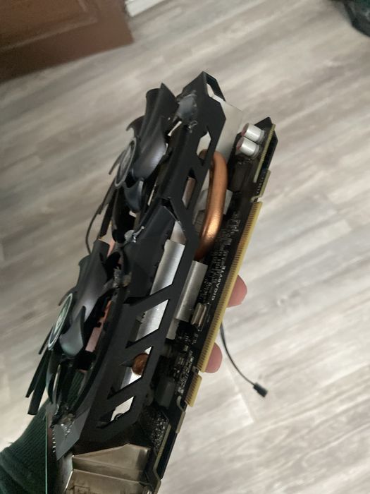 Karta graficzna RX 370 sprawna