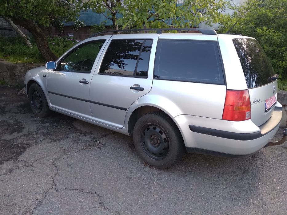 автомобіль Volkswagen  Golf 4