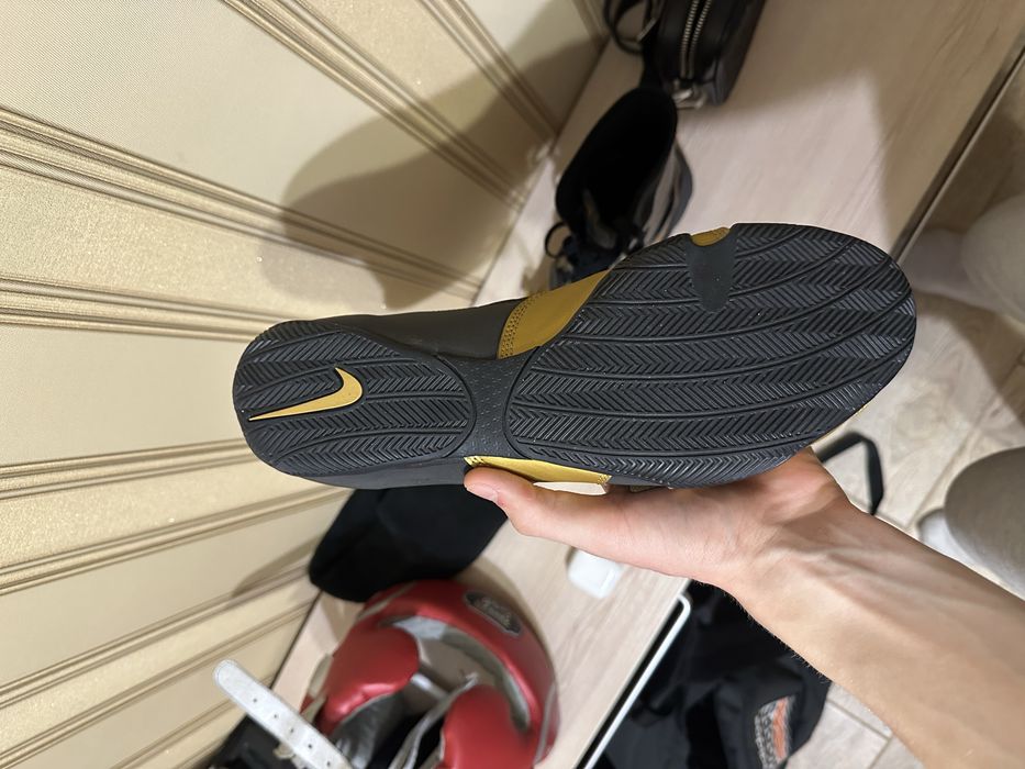 Nike Hyperko1 black/gold