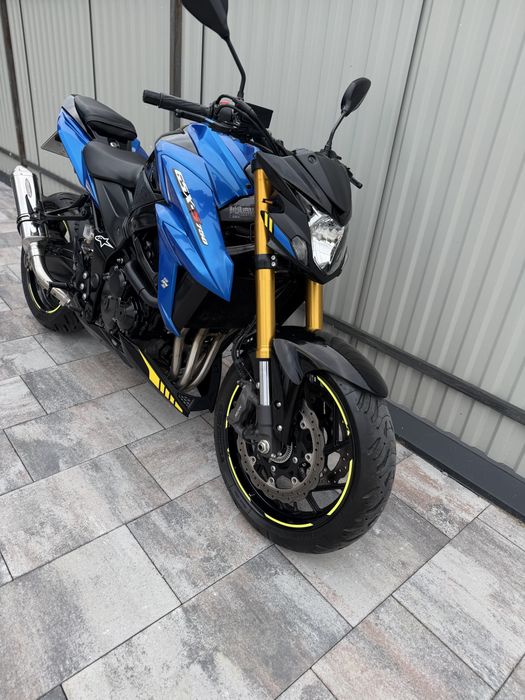 Мотоцикол Suzuki gsx-s750 2021