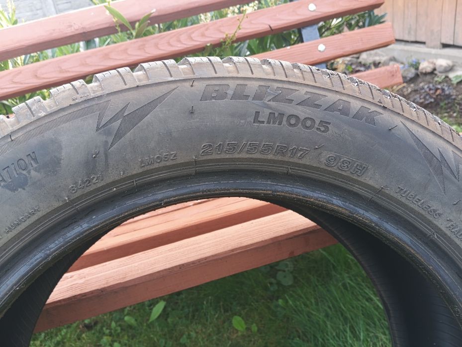 Opony zimowe Bridgestone 215\55r17