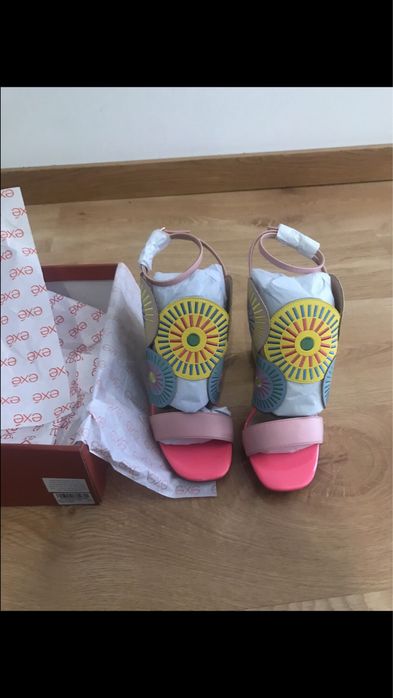 Sandalias EXE 39 novas