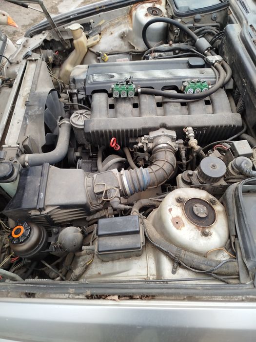 Разбираю е34  на м50б25