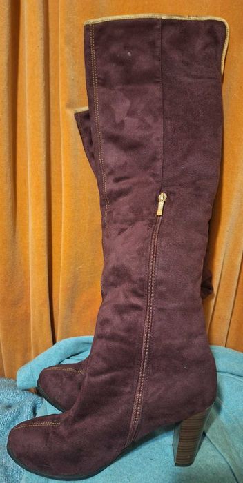 Женские высокие сапоги,мех,натур.замш,р.40,цвет-бордовый,импортSP LION