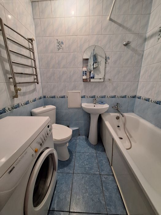 Продаємо 1 кімнатну квартиру  вул. Шкільна