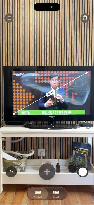 TV Samsung com 35” approx