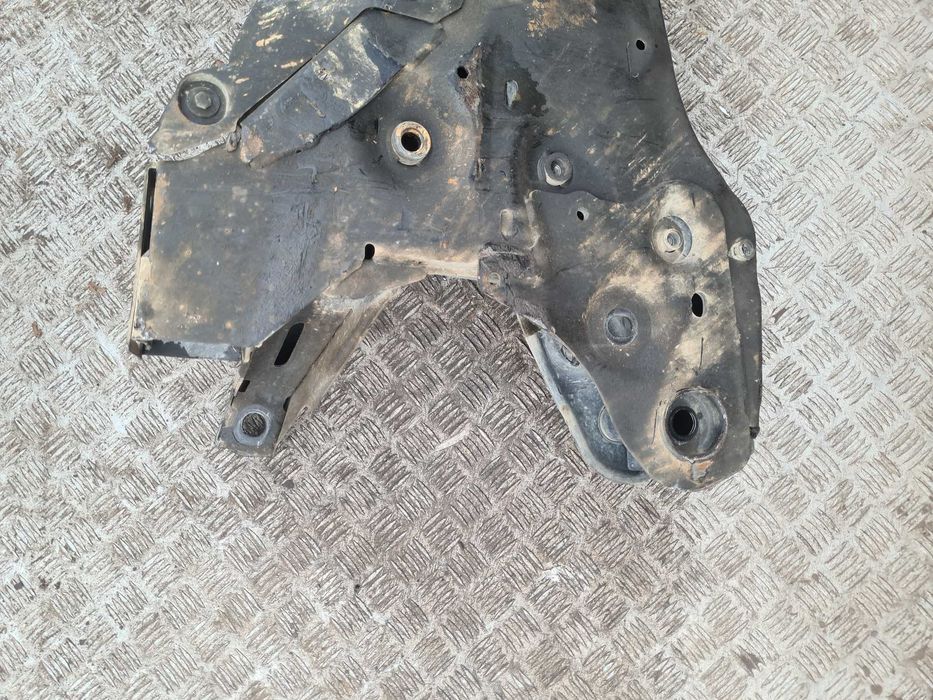 Renault Master III IV 2.3 22r wózek sanki przód kołyska Movano