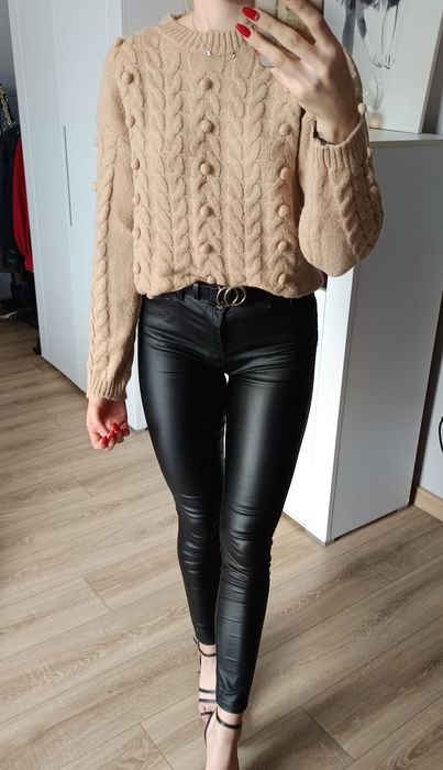 sweter beżowy z długim rękawem Zara M wytłaczany