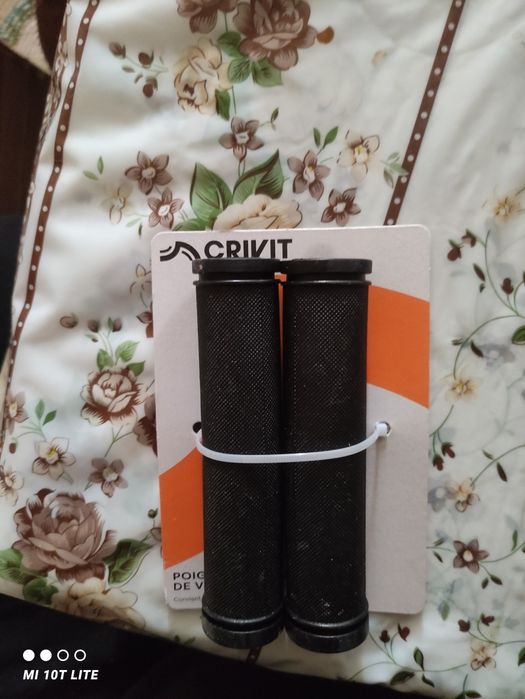 Замок,тормозні колодки та інше для велосипеда