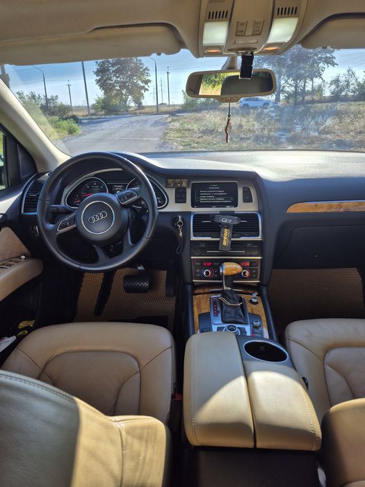 Audi Q7 Quattro 2012