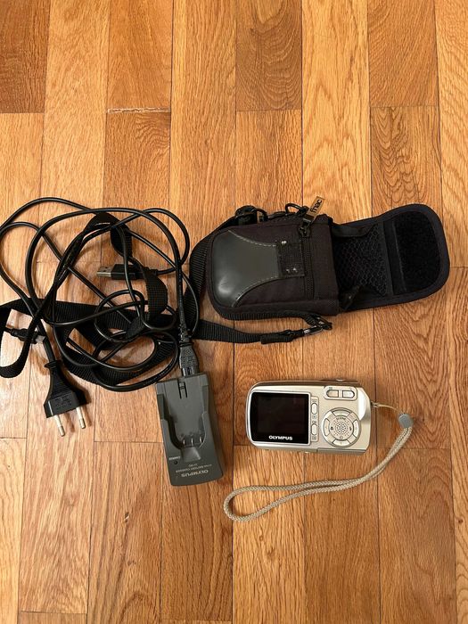 Câmara digital Olympus CAMEDIA D-545 Zoom 4.0MP