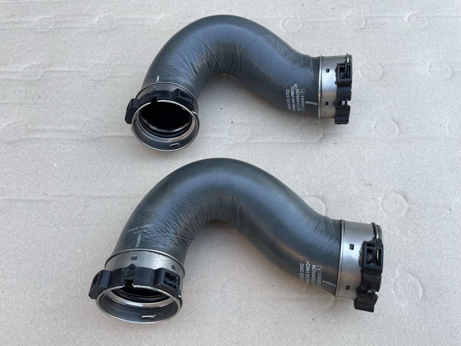 Патрубок интеркулера на VITO-VIANO W639