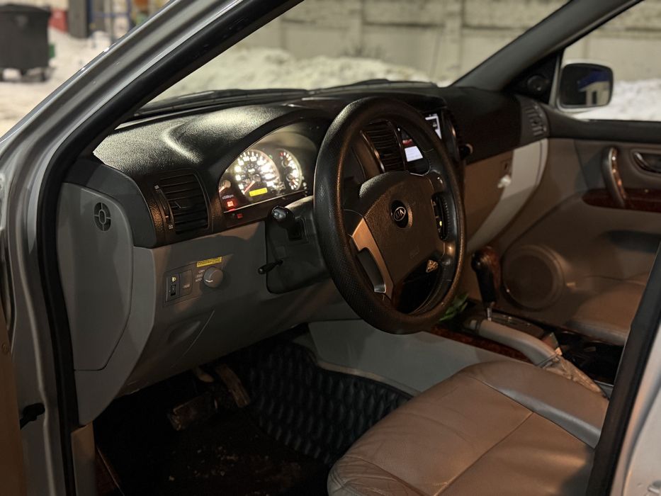 Kia Sorento 2.5 дизель АКПП полный привод рама продам или обмен