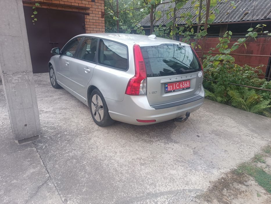 volvo v50 1.6d універсал