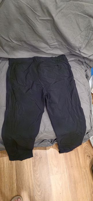 Чорні жіночі штани Jack Wolfskin