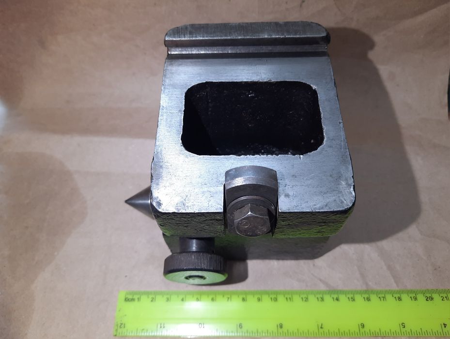 Бабка з центром 60 град