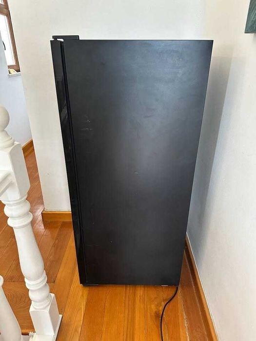 Frigorífico com porta de vidro Glass-Door Fridge