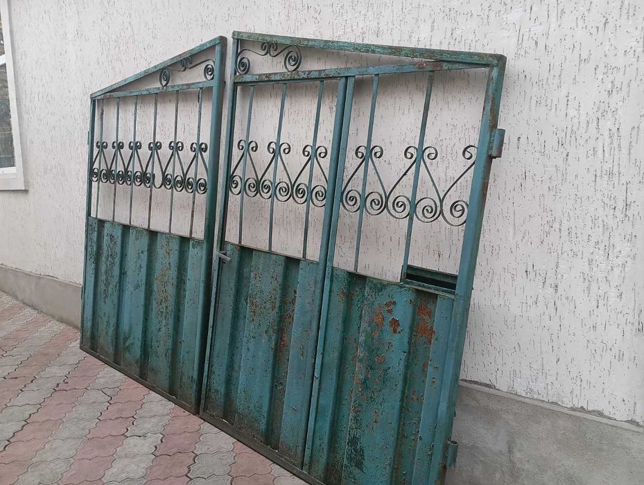 Ворота с калиткой.