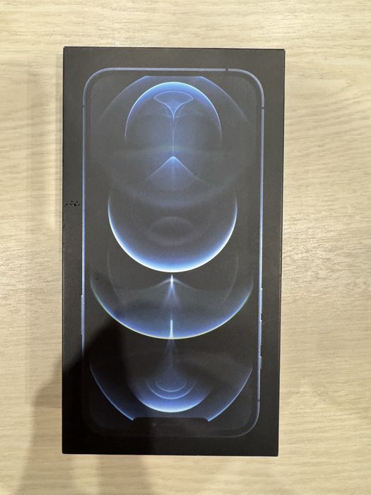 Продам iPhone 12 Pro Max