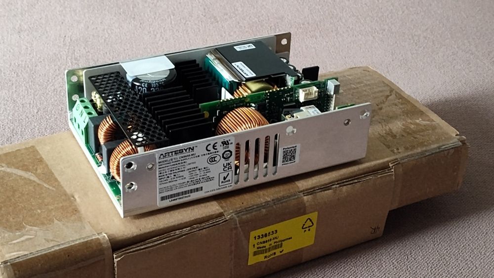24V 27А Artesyn Power Supply блок живлення 650 Вт новий