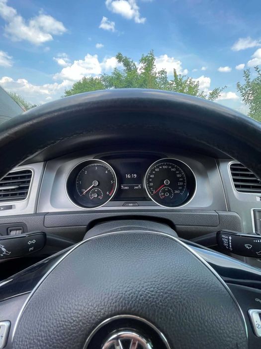 Volkswagen Golf VII VARIANT 1.6 TDI BMT 105 HK