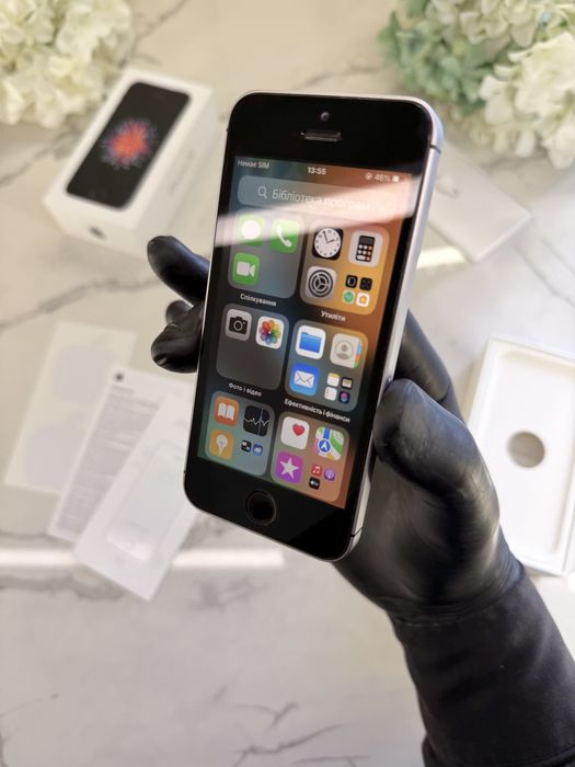 Стан Нового!! iPhone SE-1 100%АКБ 32GB Neverlock (Магазин Гарантія)