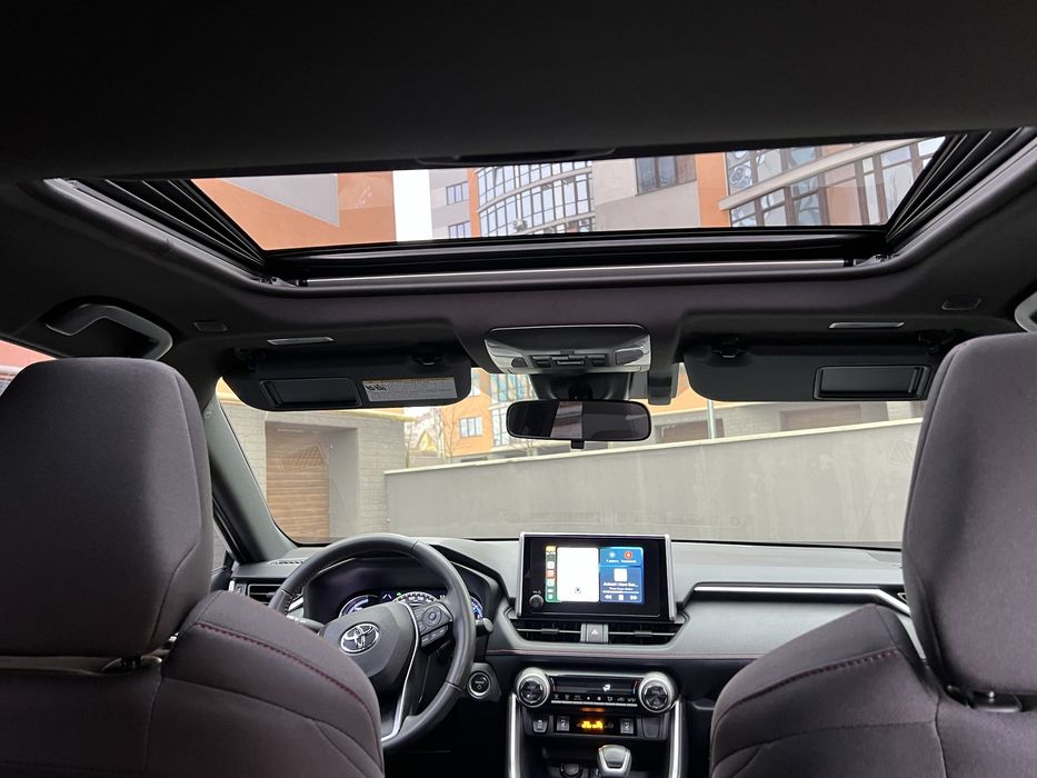 Toyota RAV4 PLUG-IN HYBRID авто продаж
