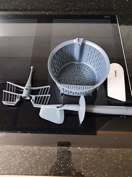 Bimby TM5 com 2 Copos, muito pouco uso